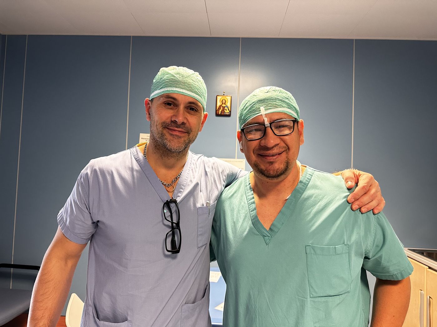 L'equipe di sala operatoria con i chirurghi ospiti
